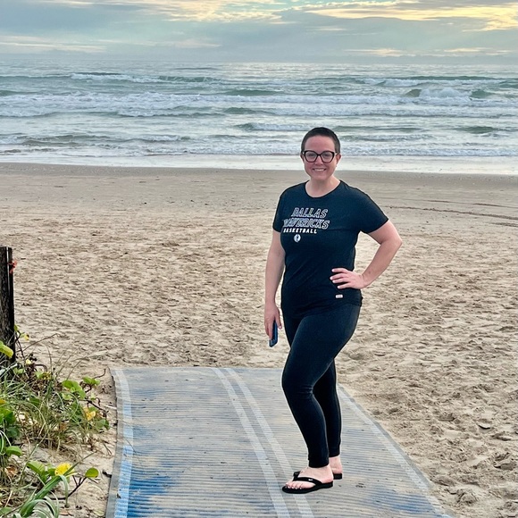 Meet your Posher, Sarah - Picture 2 of 2